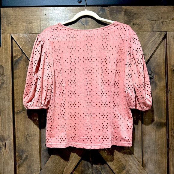 NWOT The Shirt Brand Pink Short Sleeve V-Neck Blouse - Picture 2 of 16